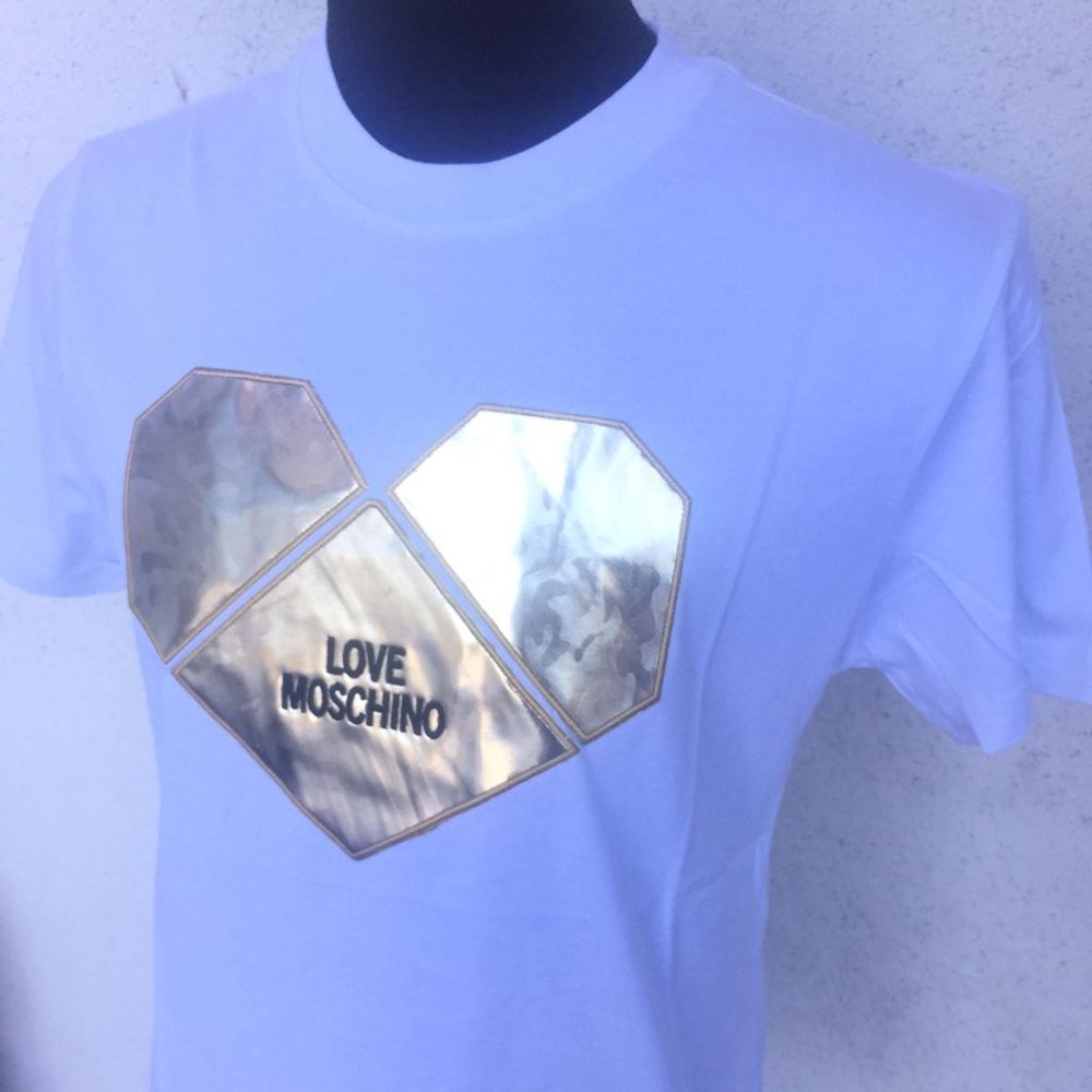 Love Moschino